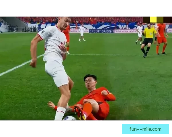 中国男足凭借净胜球奇迹般晋级世预赛最终轮拼劲敌展现顽强斗志